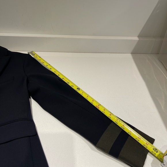 $698 RARE Veronica Beard Classic Dickey Jacket Navy with striped sleeves sz 6 - Picture 11 of 15